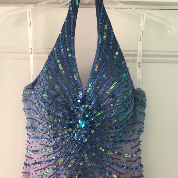 Prom dress - Picture 2 of 4